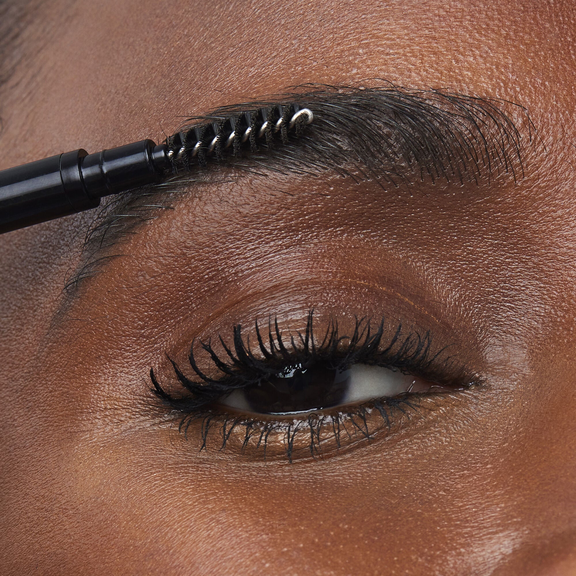 111422_Mariam_Mascara_PrecisionBrow_3501_IGF.jpg