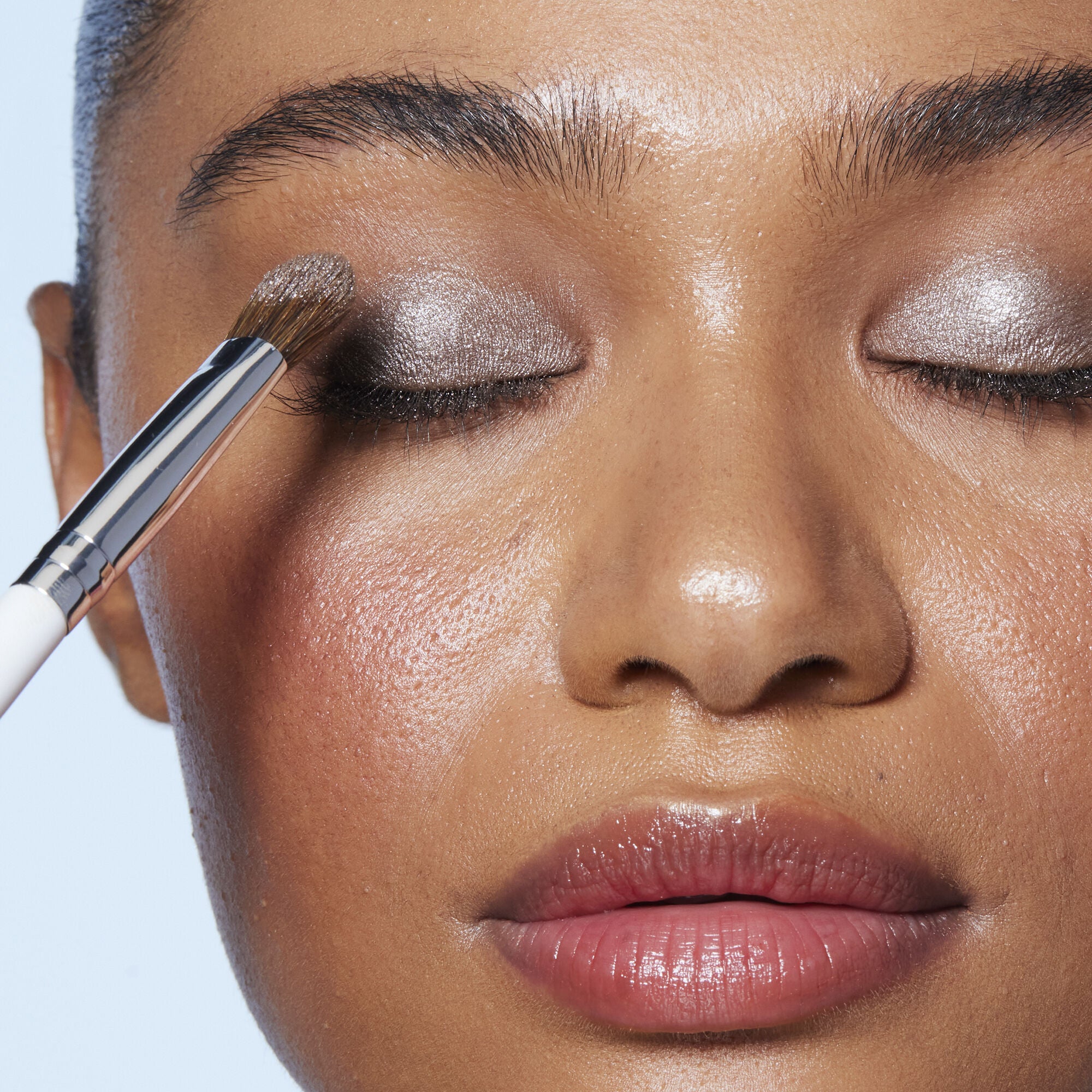 21994_Wide_Trapered_Eyeshadow_Brush.jpg