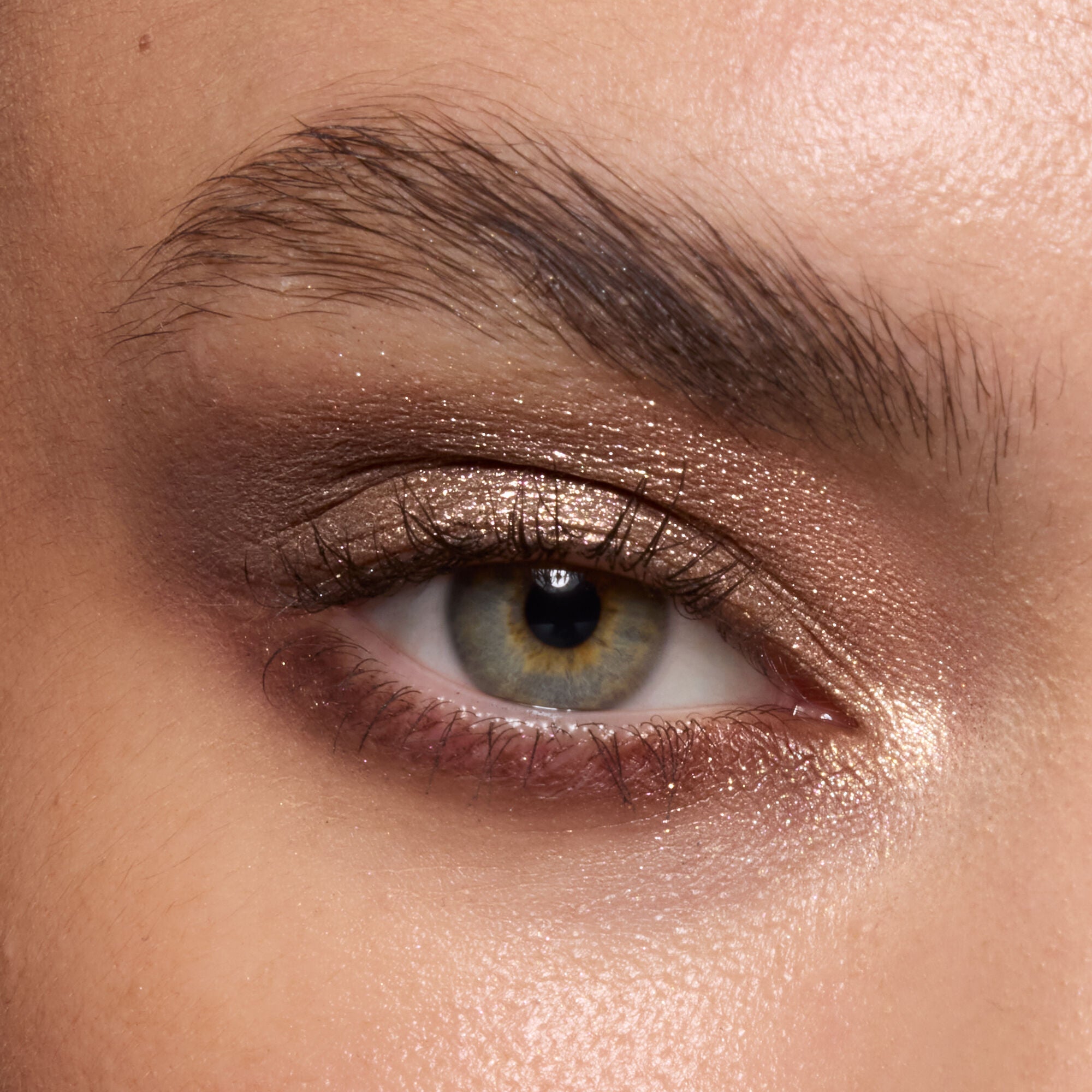 84887_PERFECT_10_EYESHADOW_PALETTE_LOOK_2_NIGHTTIME_ALISSA_0069_V2_MACRO.jpg